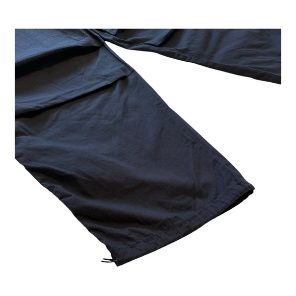 H&M Black Parachute Pants - Size Medium - Picture 7 of 13